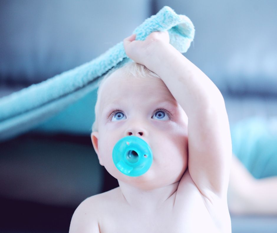 Os bebés devem usar chupeta?