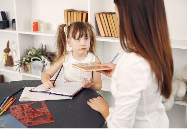 COVID-19: As escolas vão reabrir. Haja bom-senso, por favor!