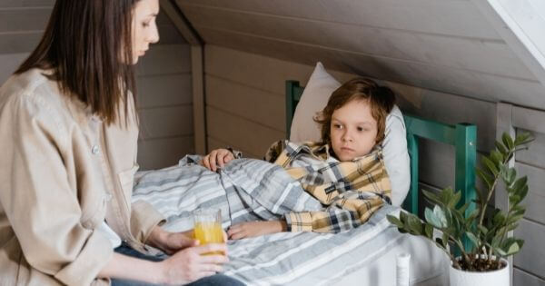 O meu filho está doente: será que devo ir ao médico?