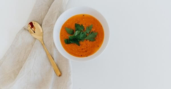 Sopa ou papa: Qual é que se deve introduzir primeiro?