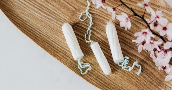 A partir de que idade é que as adolescentes podem usar tampões?