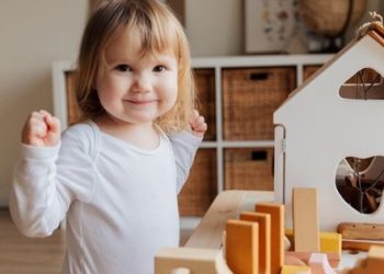 Até que idade devo vestir um body ao meu filho?