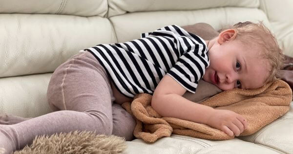 O meu filho está com dores de ouvido – o que devo fazer?