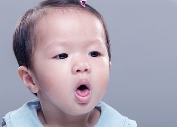 O meu filho tem tosse – quando e como devo medicar?