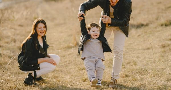 Não basta amar as crianças, é preciso fazer com que se sintam amadas