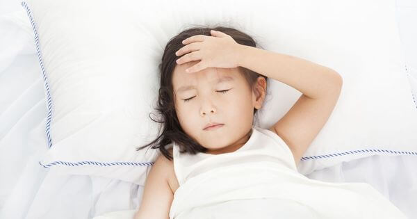 O meu filho está doente – como posso avaliar o seu bem-estar?