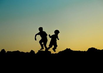 Deixe o seu filh@ esfolar os joelhos!