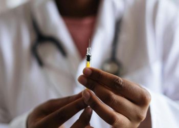 Porque é que as vacinas usam imunoestimulantes?